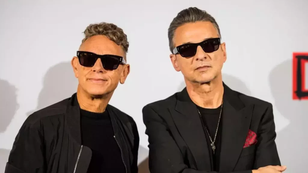 Depeche Mode presenta su último sencillo, Ghosts Again