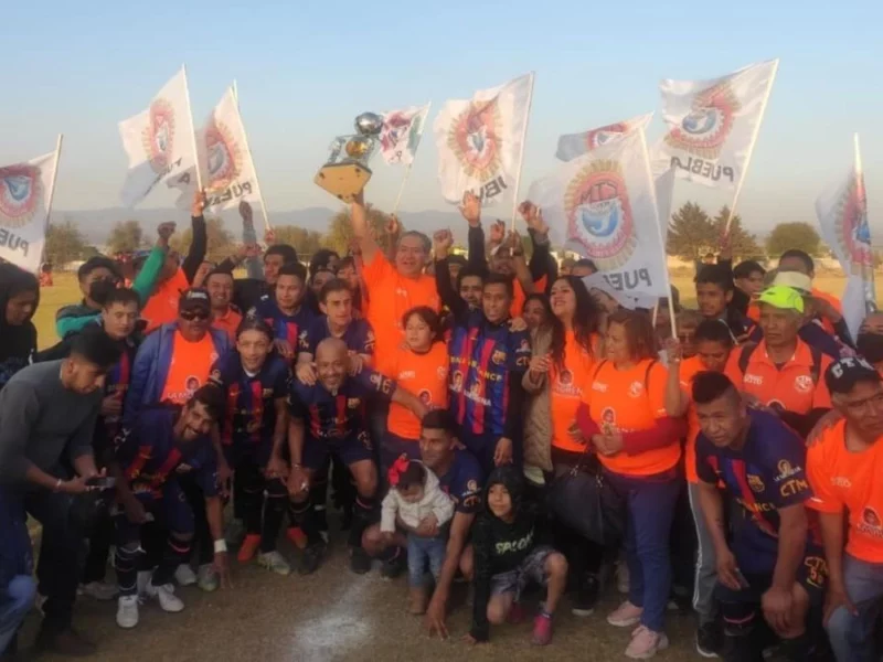 El equipo de la CTM se alzó con el triunfo en el torneo de veteranos de Huamantla