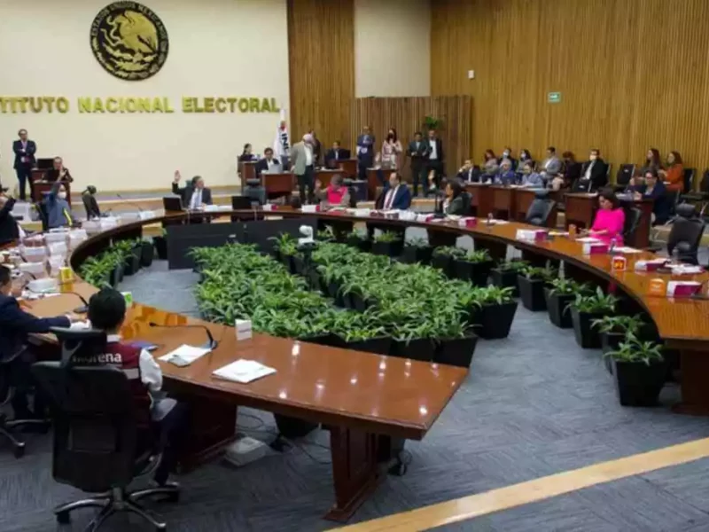 Ministro Laynez suspende indefinidamente el PlanB