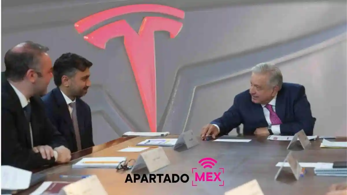 López Obrador recibió a Directivos de Tesla en Palacio Nacional