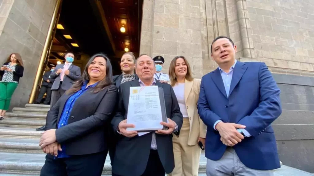 PRD presenta ante SCJN acción de inconstitucionalidad contra 'Plan B' de reforma electoral