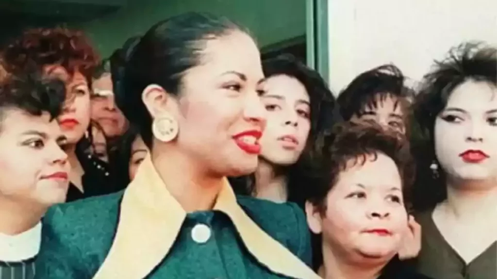 Selena Quintanilla y la presidenta de su club de fans, Yolanda Saldivar