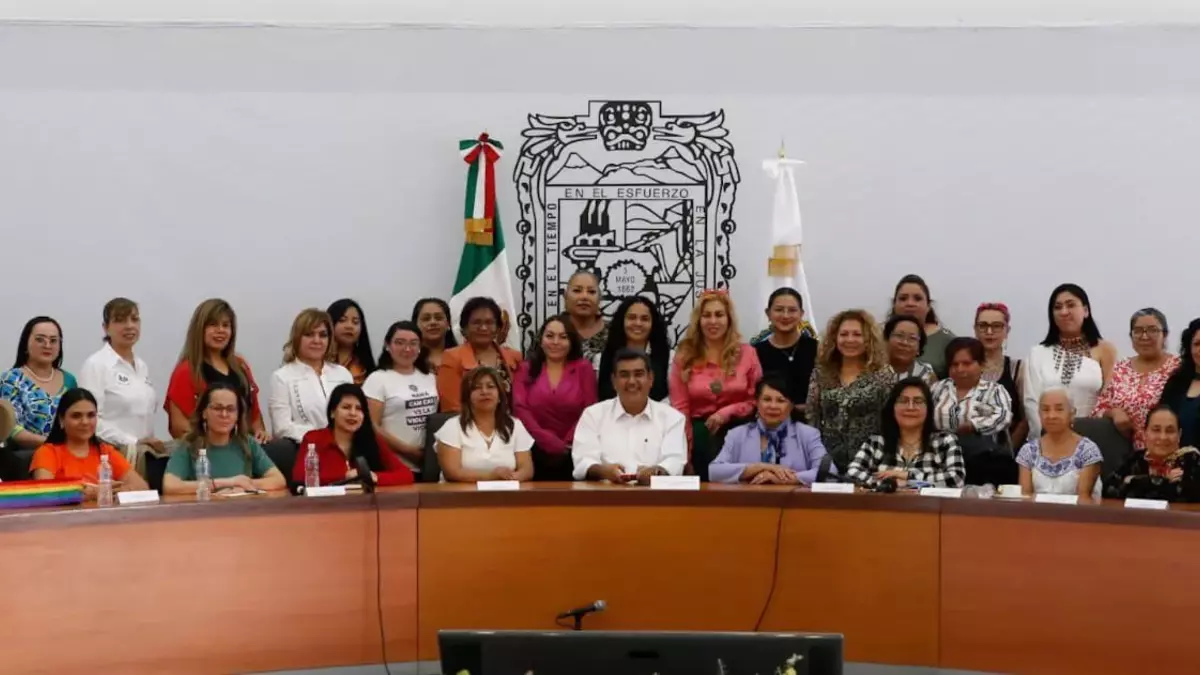 Sergio Salomón Céspedes se reúne con organizaciones y colectivos de mujeres rumbo al 8M