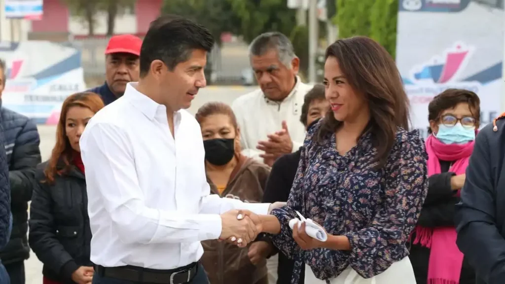 Construyendo Contigo: Más calles en Totimehuacan