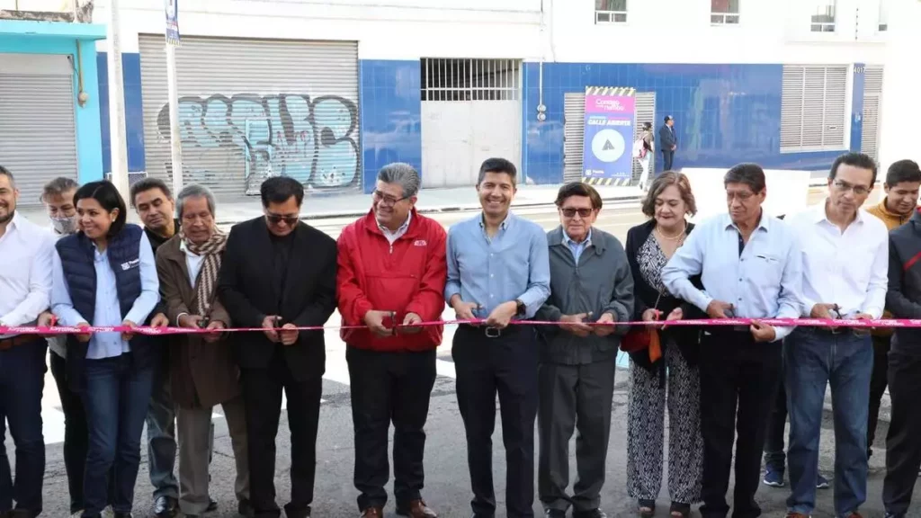 Ayuntamiento de Puebla entrega Avenida 14 oriente