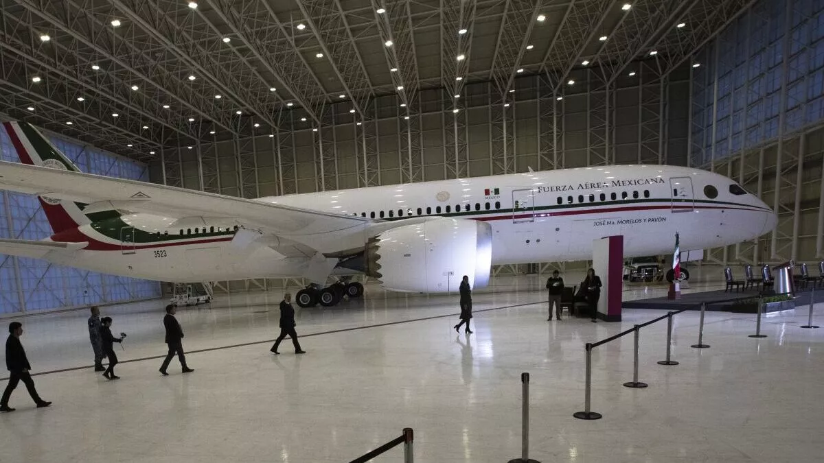 AMLO anuncia la venta del avión presidencial a Tayikistán