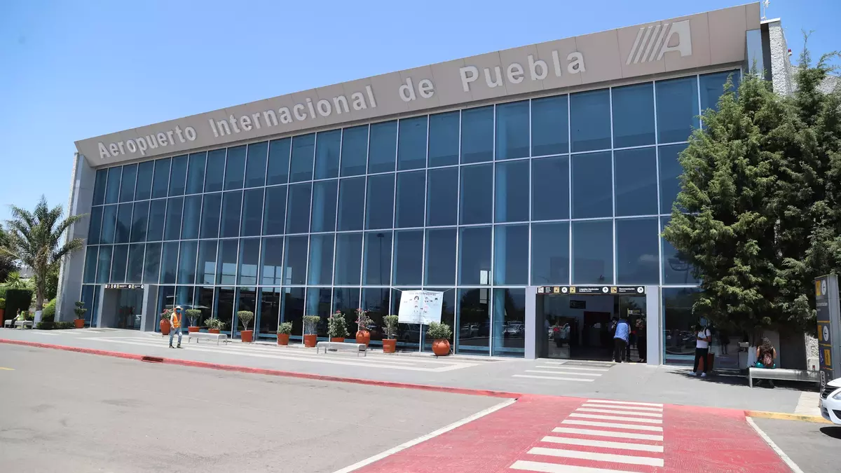 Retoma Aeropuerto Hermanos Serdán actividades