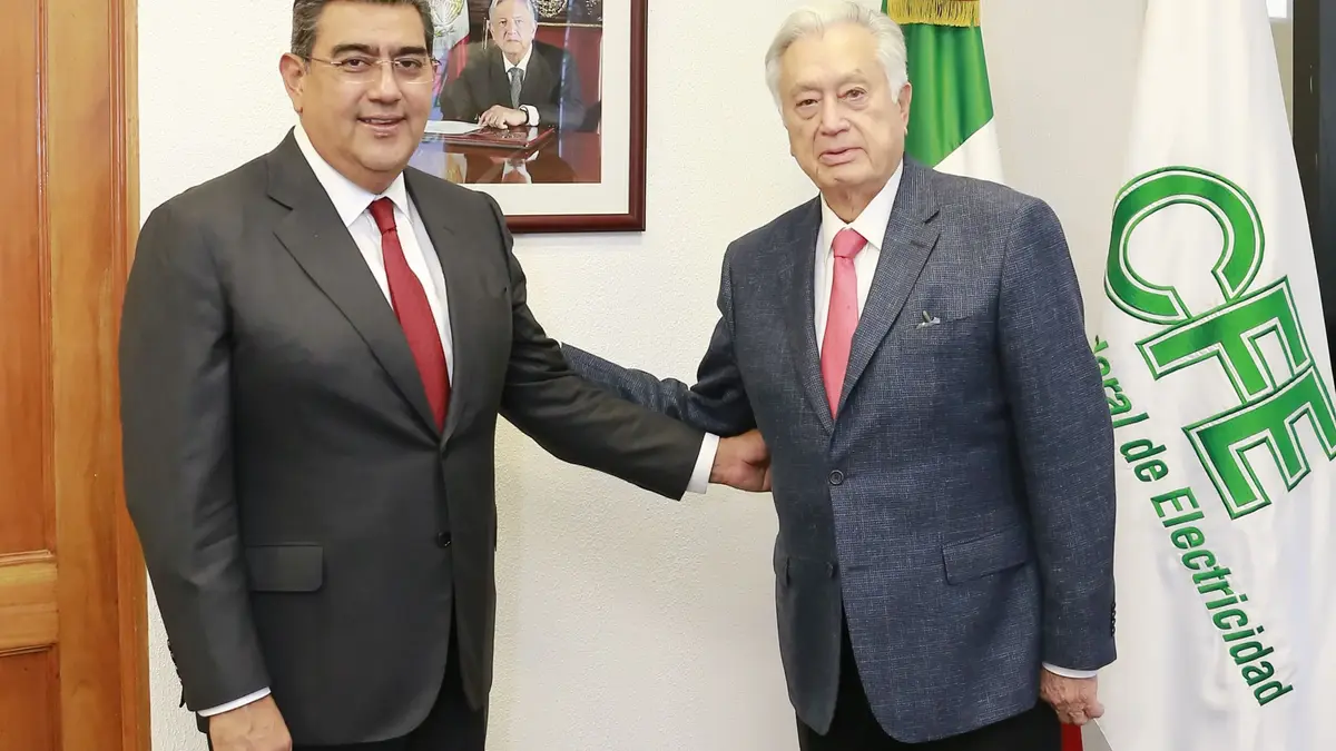 Analizan Céspedes y Bartlett energías renovables para Puebla