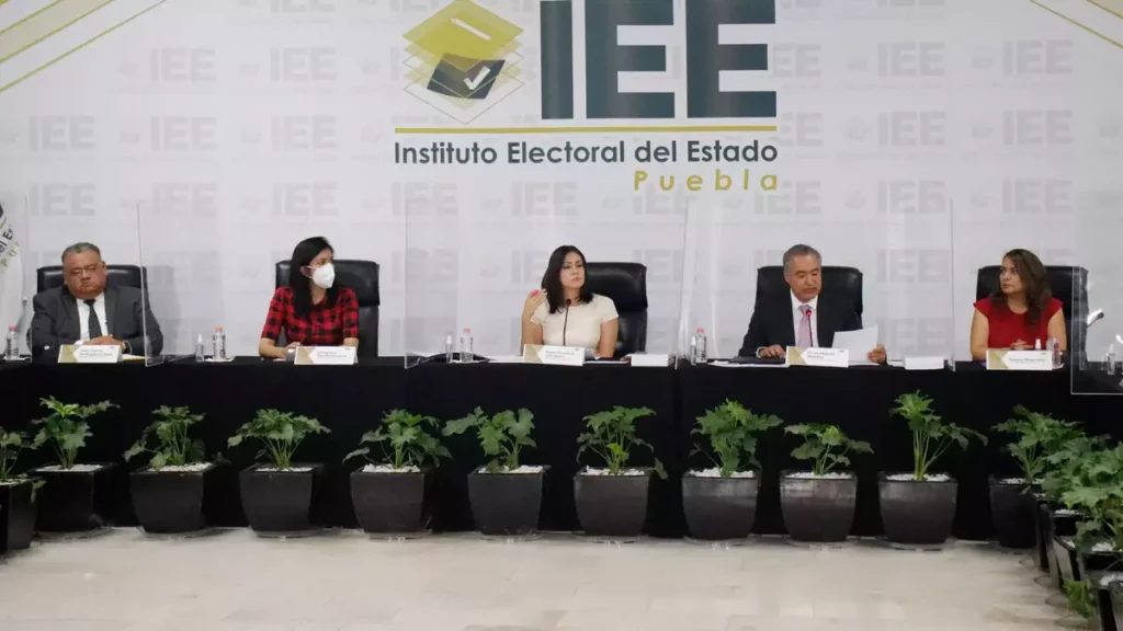 Organiza IEE conferencia sobre transparencia en instituciones electorales