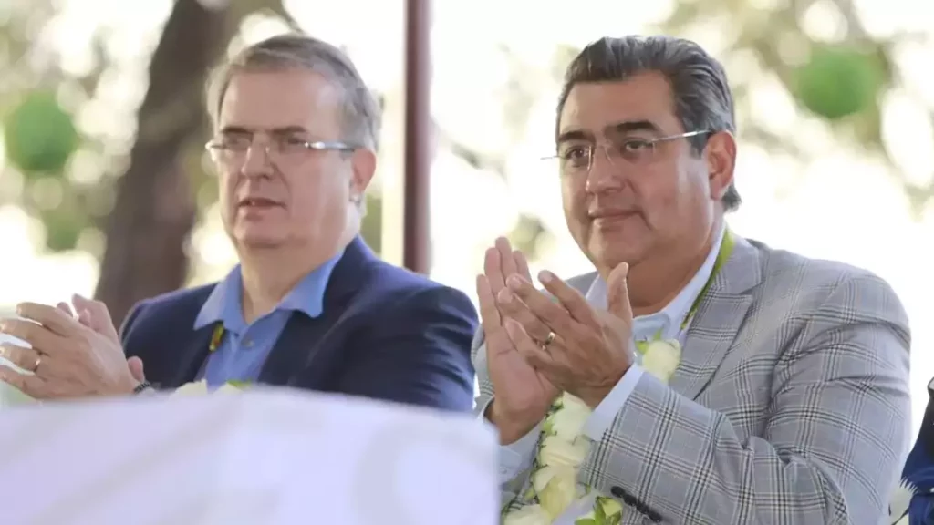 Se reúne Céspedes con Marcelo Ebrard en Puebla