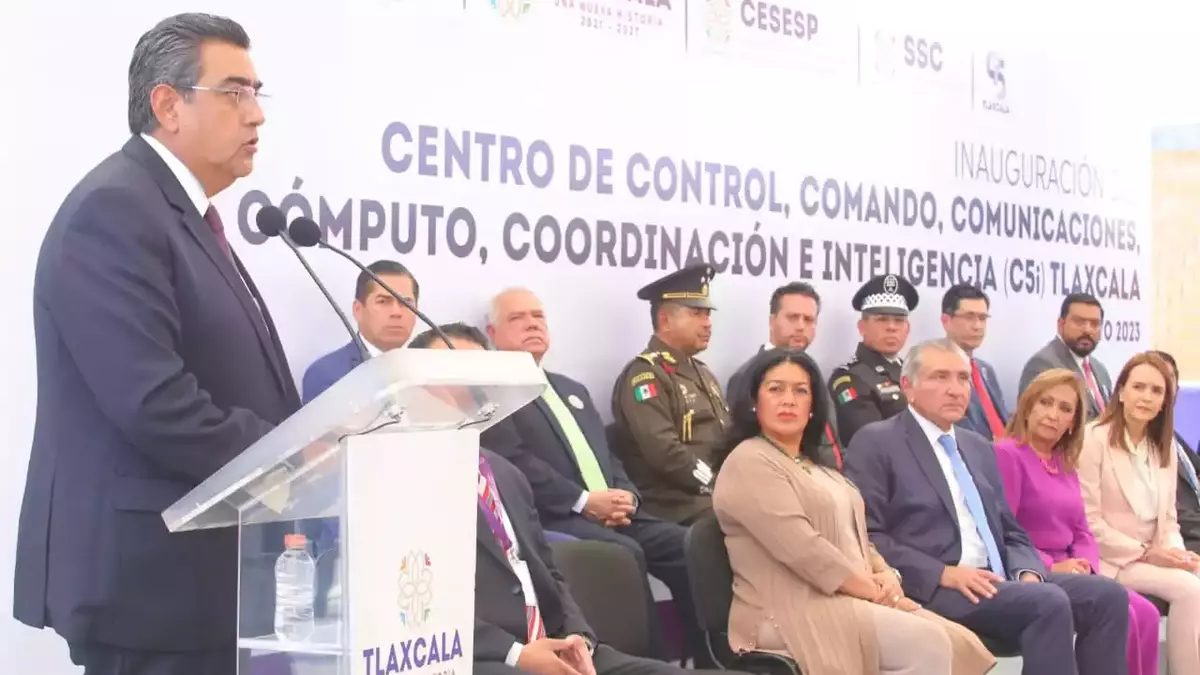 Asiste Sergio Salomón a inauguración del C5i en Tlaxcala