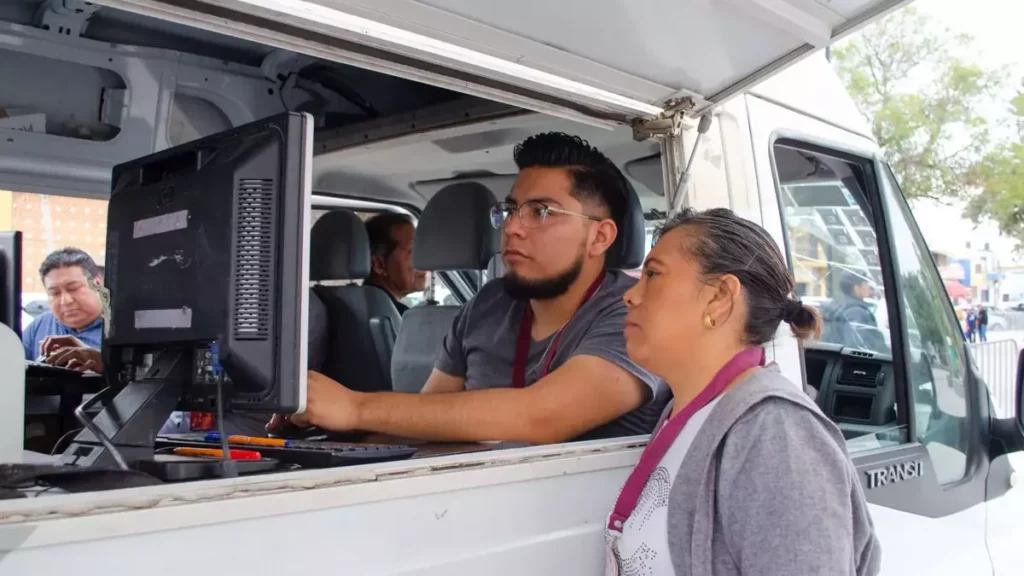 Expide Secretaría de Movilidad mil 202 licencias en 21 municipios