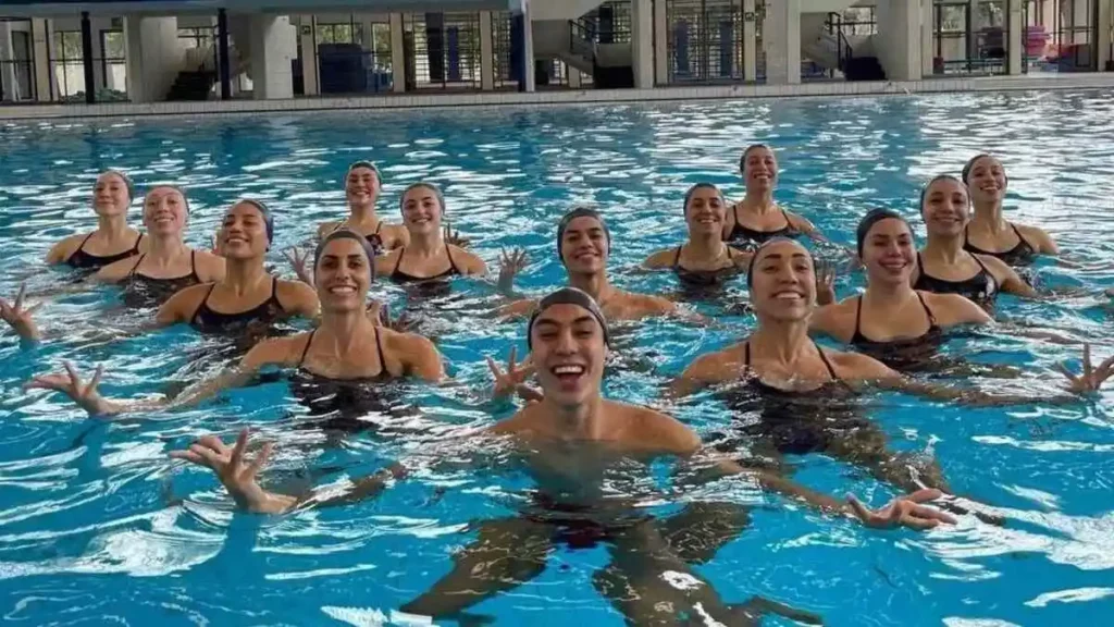 Selección Mexicana de Natación Artística triunfa en la Copa del Mundo con el apoyo de Slim