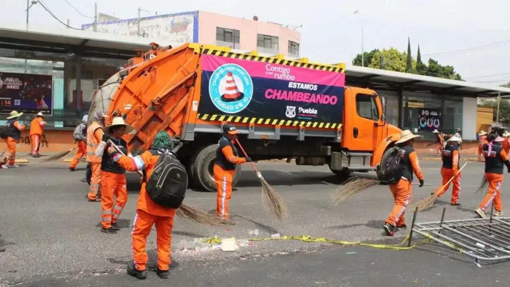 Desfile del 5 de mayo se efectuó en orden y seguridad