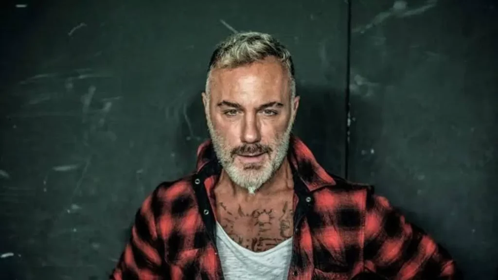 Gianluca Vacchi y Peso Pluma en un vídeo