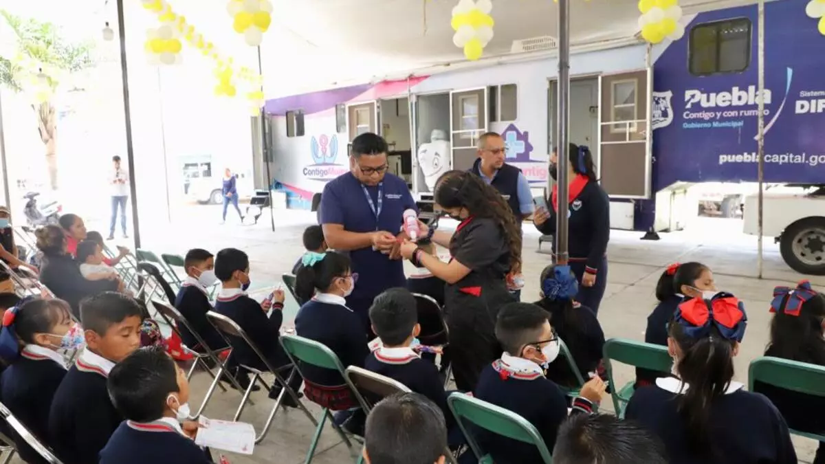 SMDIF Puebla lleva atención dental a Santa María Xonacatepec