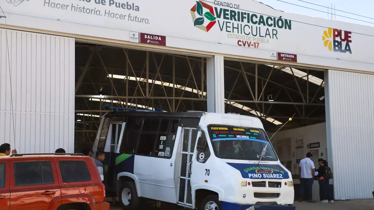 Amplían plazo para verificación vehicular en Puebla