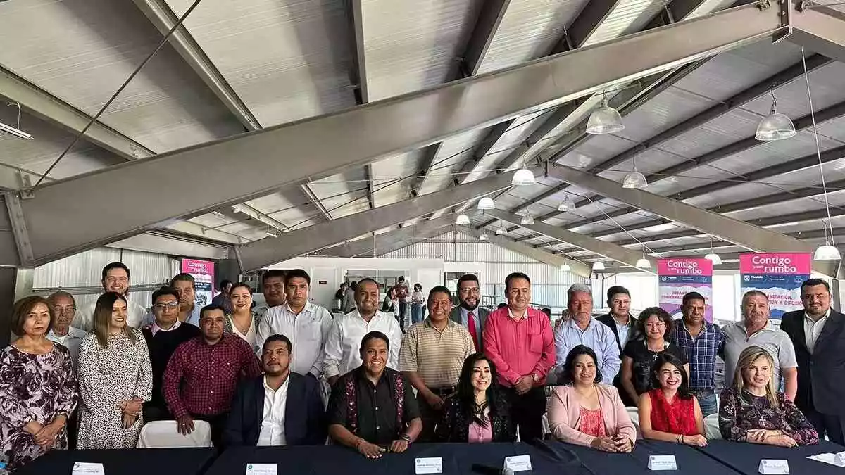 Ayuntamiento de Puebla promueve conservación de archivos en juntas auxiliares