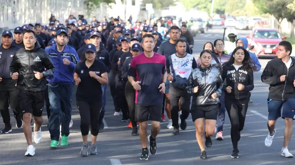 Ayuntamiento de Puebla celebró carrera con 116 cadetes de policía