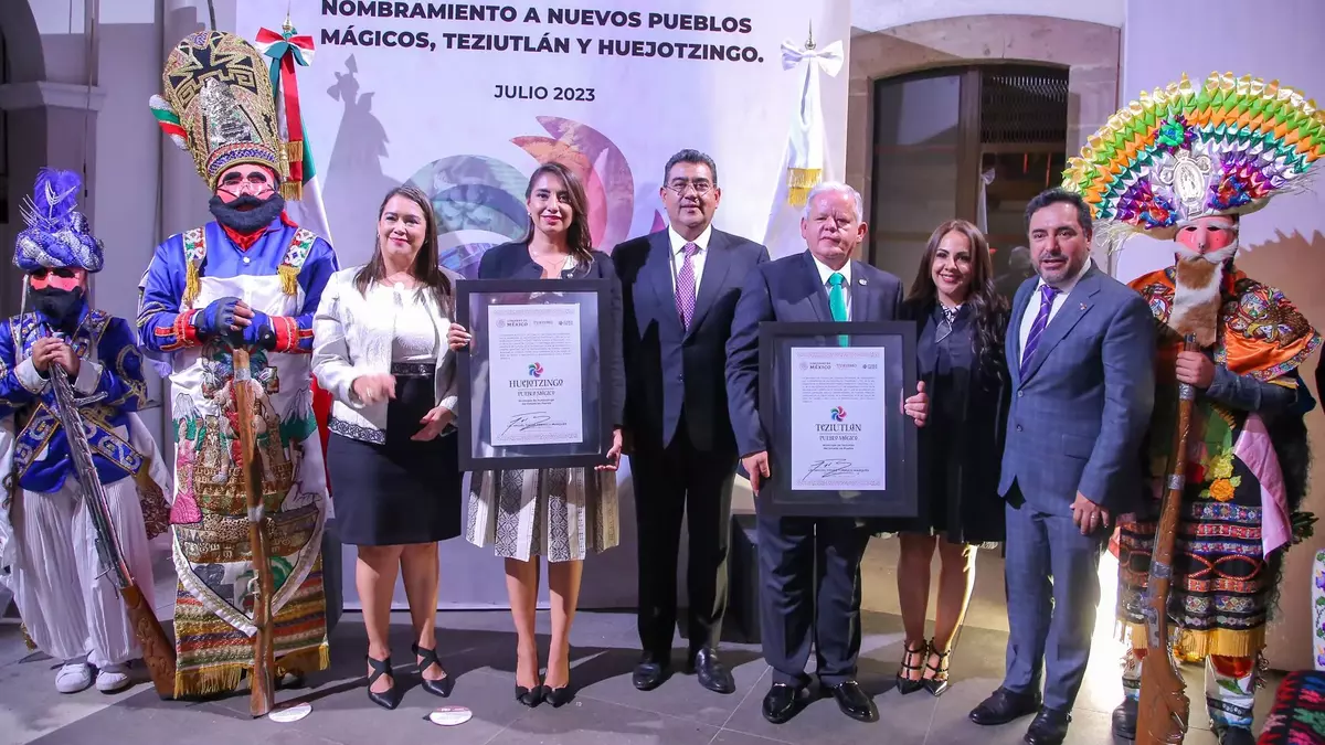 Entregan nombramiento de Pueblo Mágico a Teziutlán y Huejotzingo