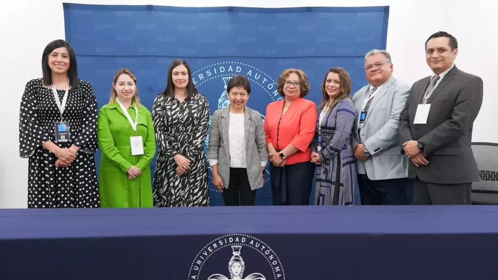 IEE y BUAP firman convenio de colaboración por la democracia