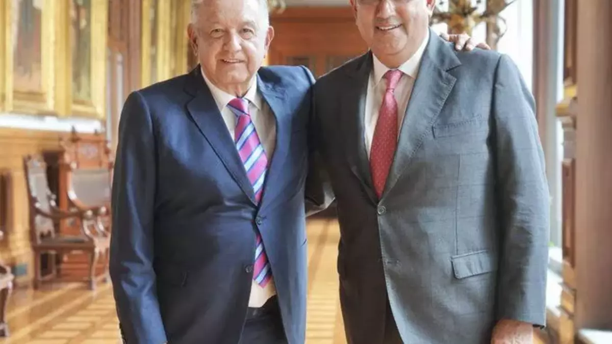 Otra vez, Céspedes asiste a reunión con AMLO