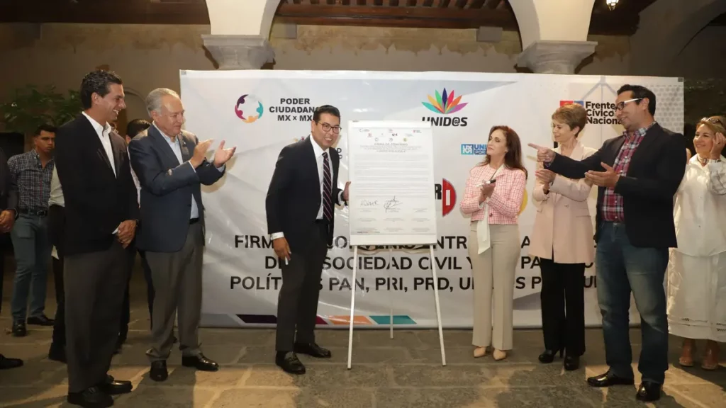 PAN, PRI y PRD firman acuerdo con organizaciones civiles