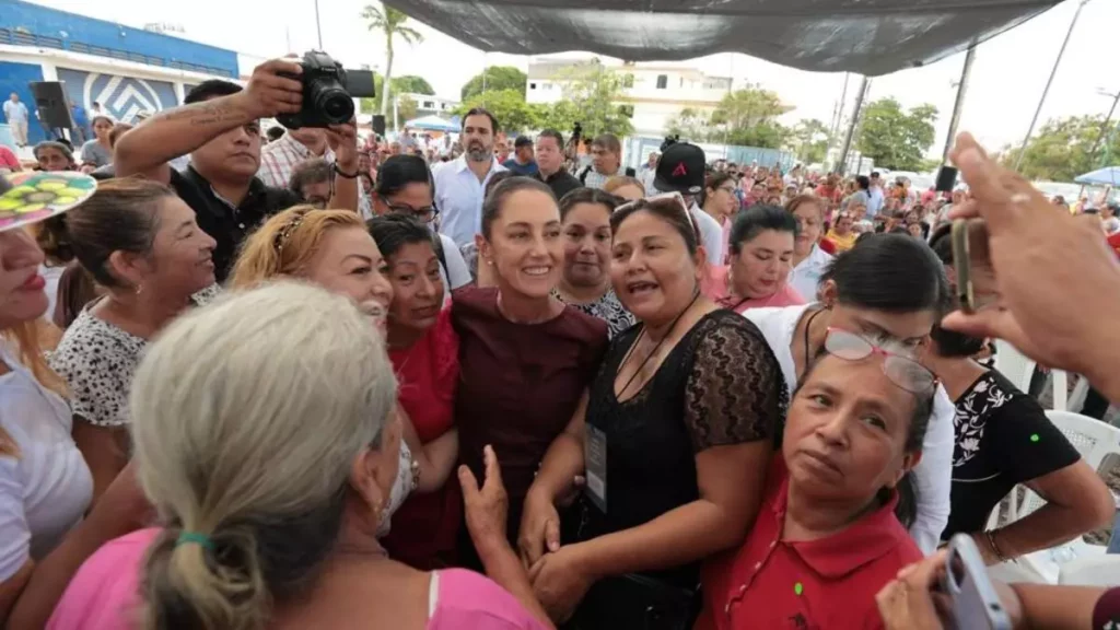 ’’Me lo llevo en el corazón y en la mente’’: Claudia Sheinbaum recoge los sentimientos de mujeres despicadoras y pescadores en Tampico, Tamaulipas