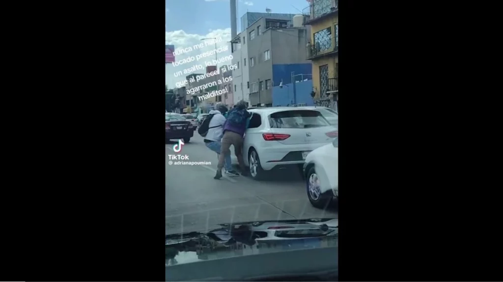 Video: Captan asalto a conductor sobre Circuito Interior