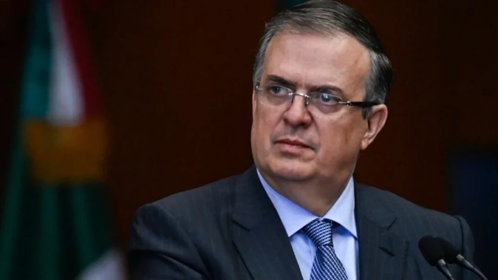 Marcelo Ebrard expresa preocupación en encuesta de Morena