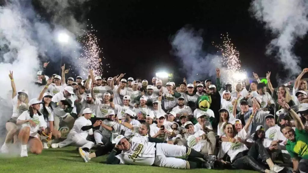 Pericos de Puebla campeones de la Zona Sur