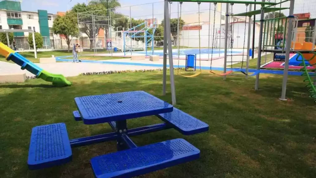 Ayuntamiento entregó el complejo deportivo "Las Hadas"