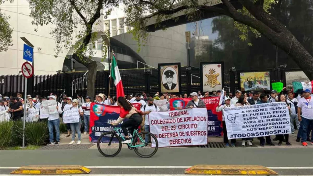 Continúan las manifestaciones del PJF llegan al Senado