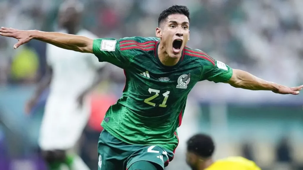 Uriel Antena marca gol con la Selección Mexicana