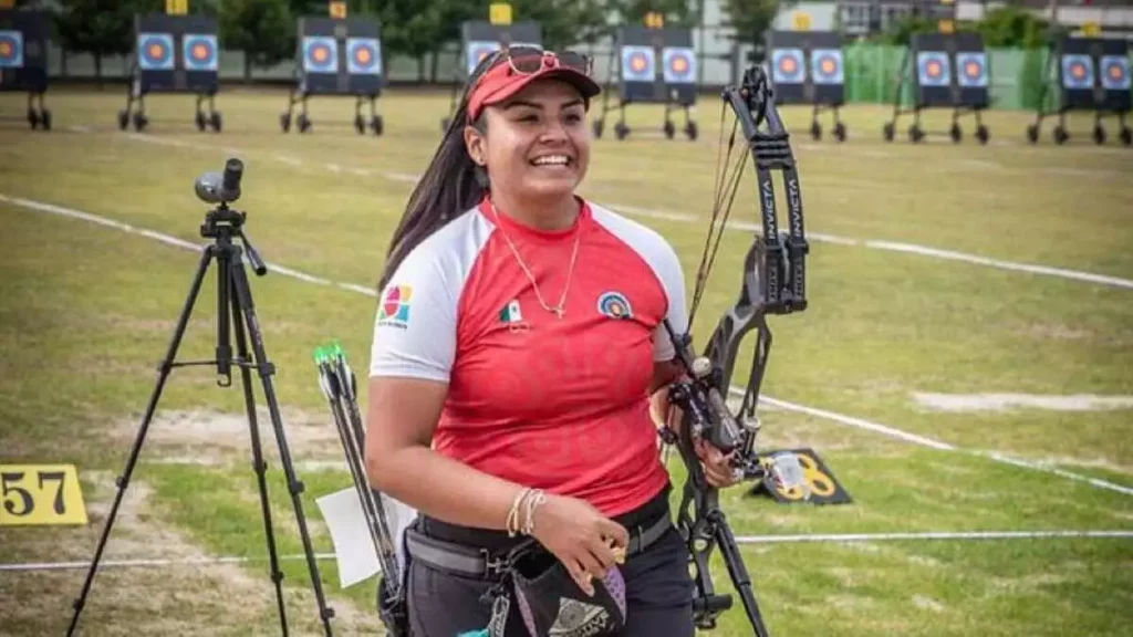 Dafne Quintero brilla con medalla de oro en el tiro con arco