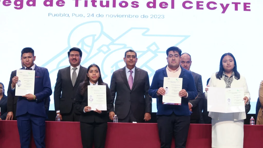 Gobierno de Puebla apoya el desarrollo de jóvenes