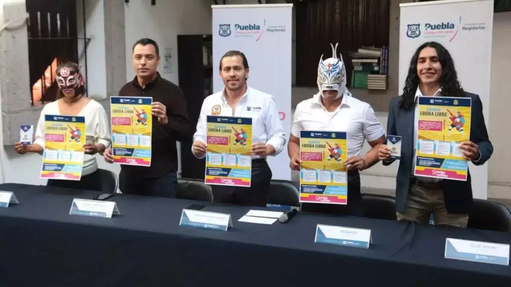 Puebla convoca a certificarse como luchador profesional