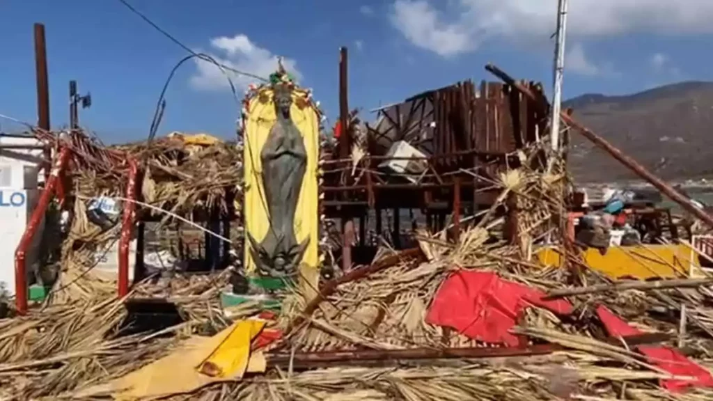 ¿Milagro? Solo la Virgen se salvó: vídeo