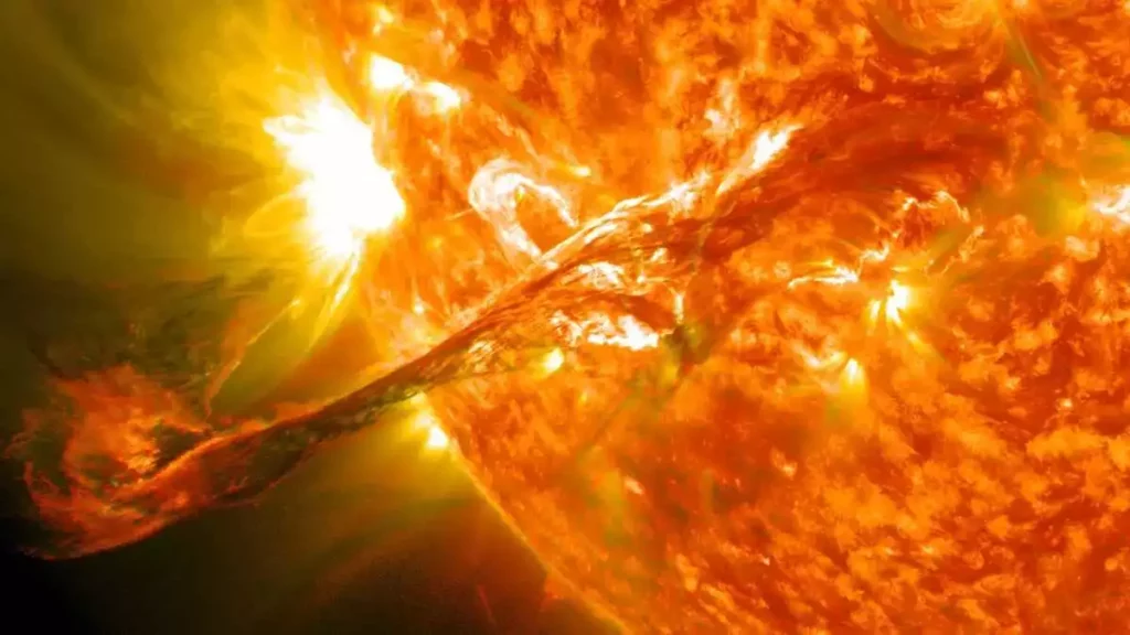 ¡Primero el Popo y luego el sol! Se avecina la mayor erupción solar de los últimos años