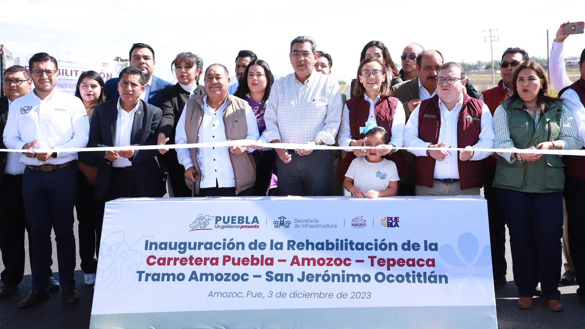 Sergio Salomón inaugura carretera Puebla-Amozoc rehabilitada