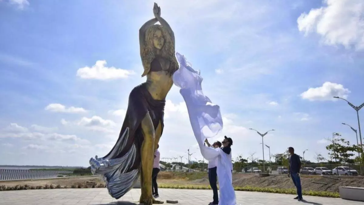 Shakira tiene su propia estatua en Barranquilla