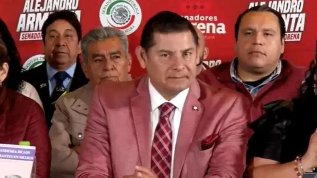 Alejandro Armenta en rueda de prensa