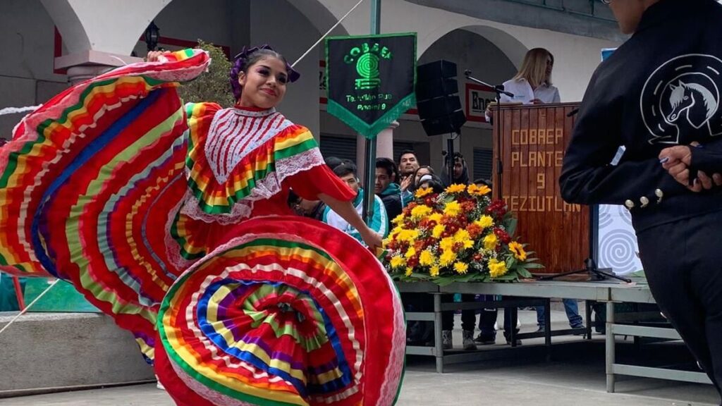 Arte y cultura a juventud 
