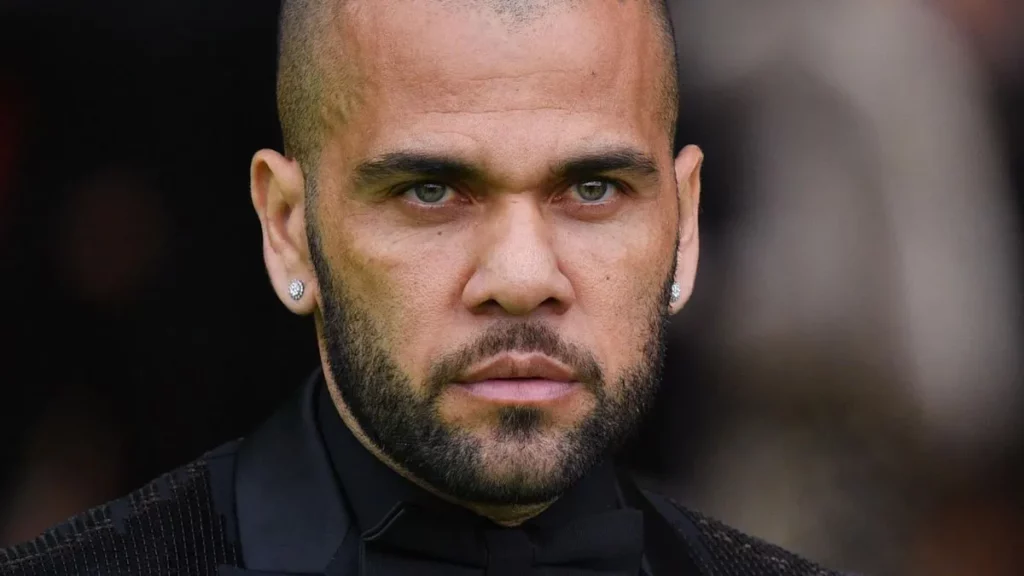 Dani Alves cambia versión, asegura haber estado borracho