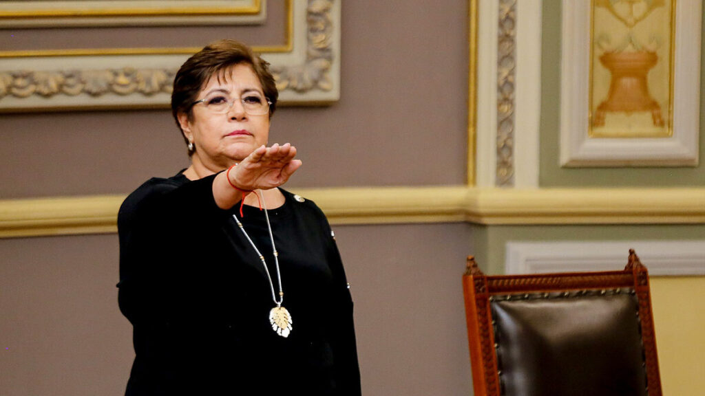 Después de 50 años de militancia, Silvia Tanús renuncia al PRI