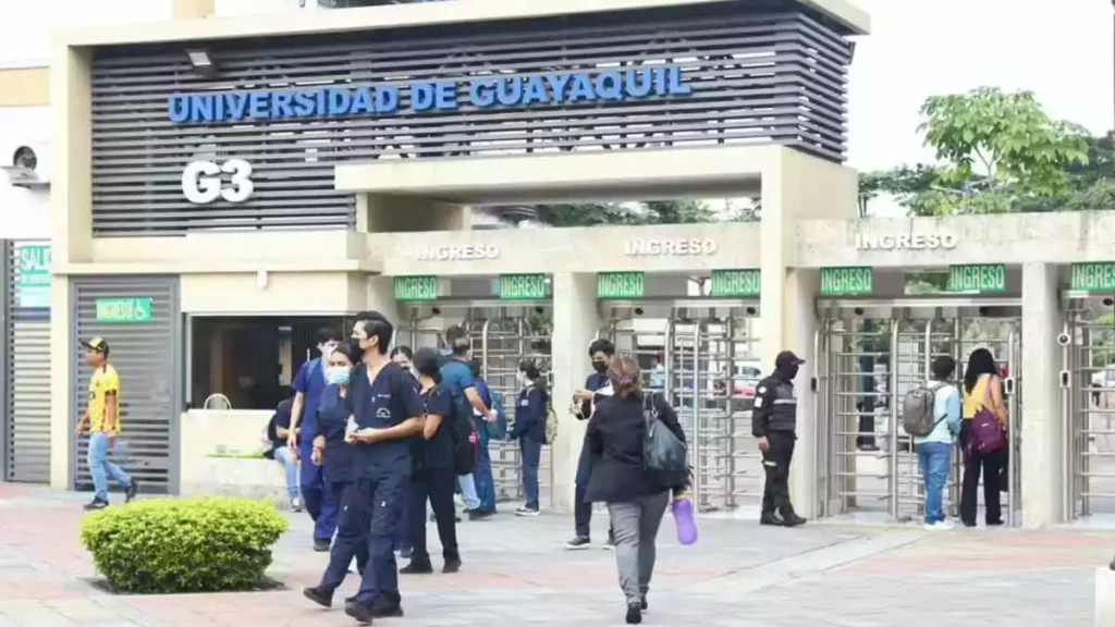 Grupos armados intentan secuestrar estudiantes en la Universidad de Guayaquil