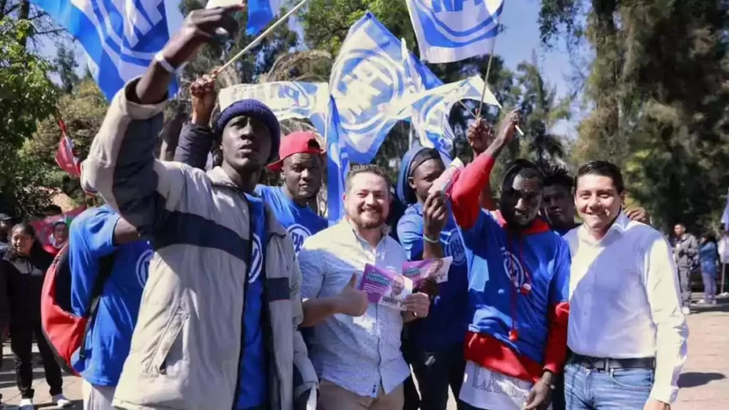 Santiago Taboada utilizó a haitianos como acarreados en cierre de precampaña