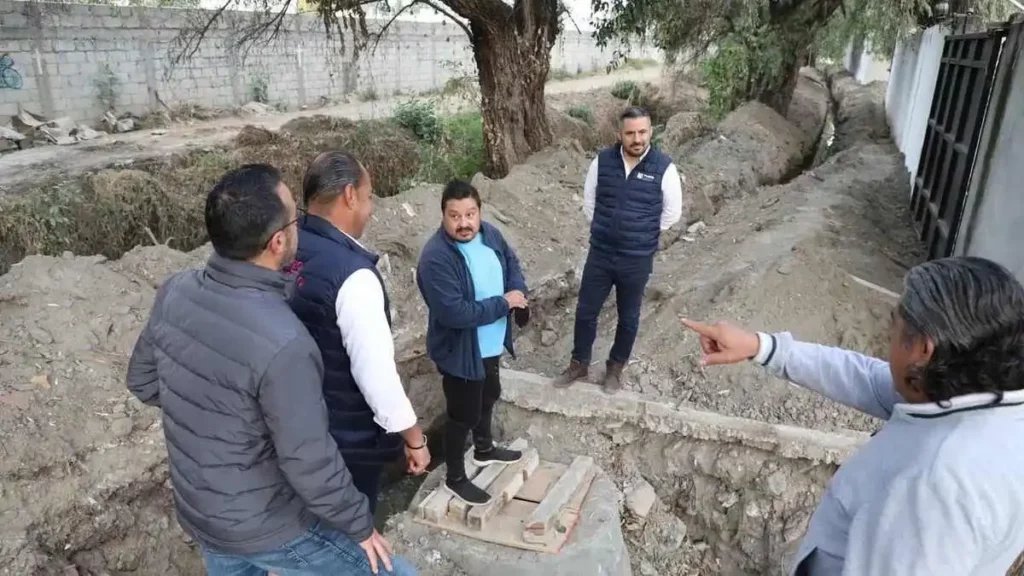 Inicia Ayuntamiento de Puebla obras sanitarias en Romero Vargas