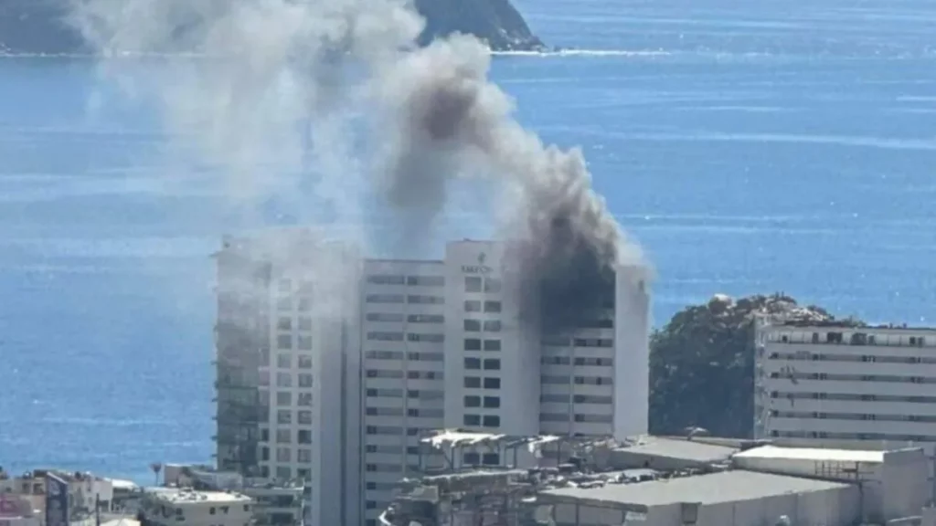 Se incendia Hotel Emporio de Acapulco