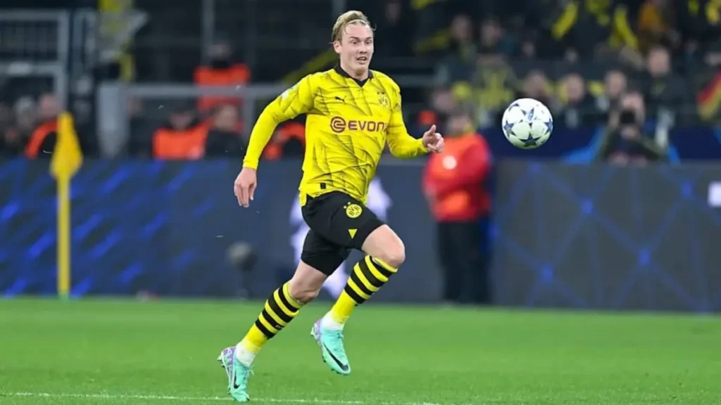 Standard y Dortmund empatan 3-3 en su encuentro amistoso